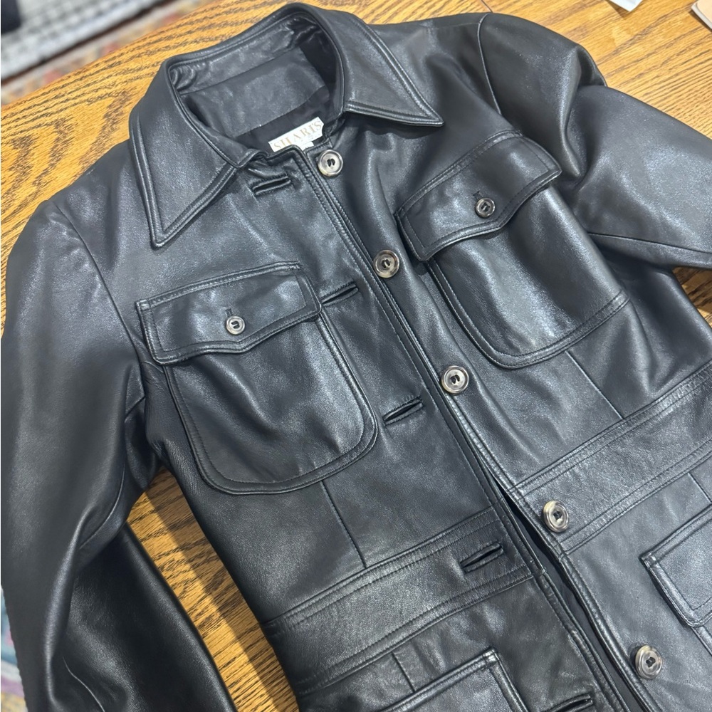 Shari’s Place Women’s Black Leather Jacket